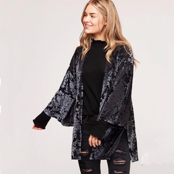 Peach Love California Jackets & Blazers - 60’s INSPIRED VELVET SPARKLING KIMONO